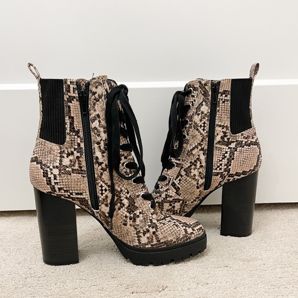 NEW Steve Madden Boots - Picture 6 of 9